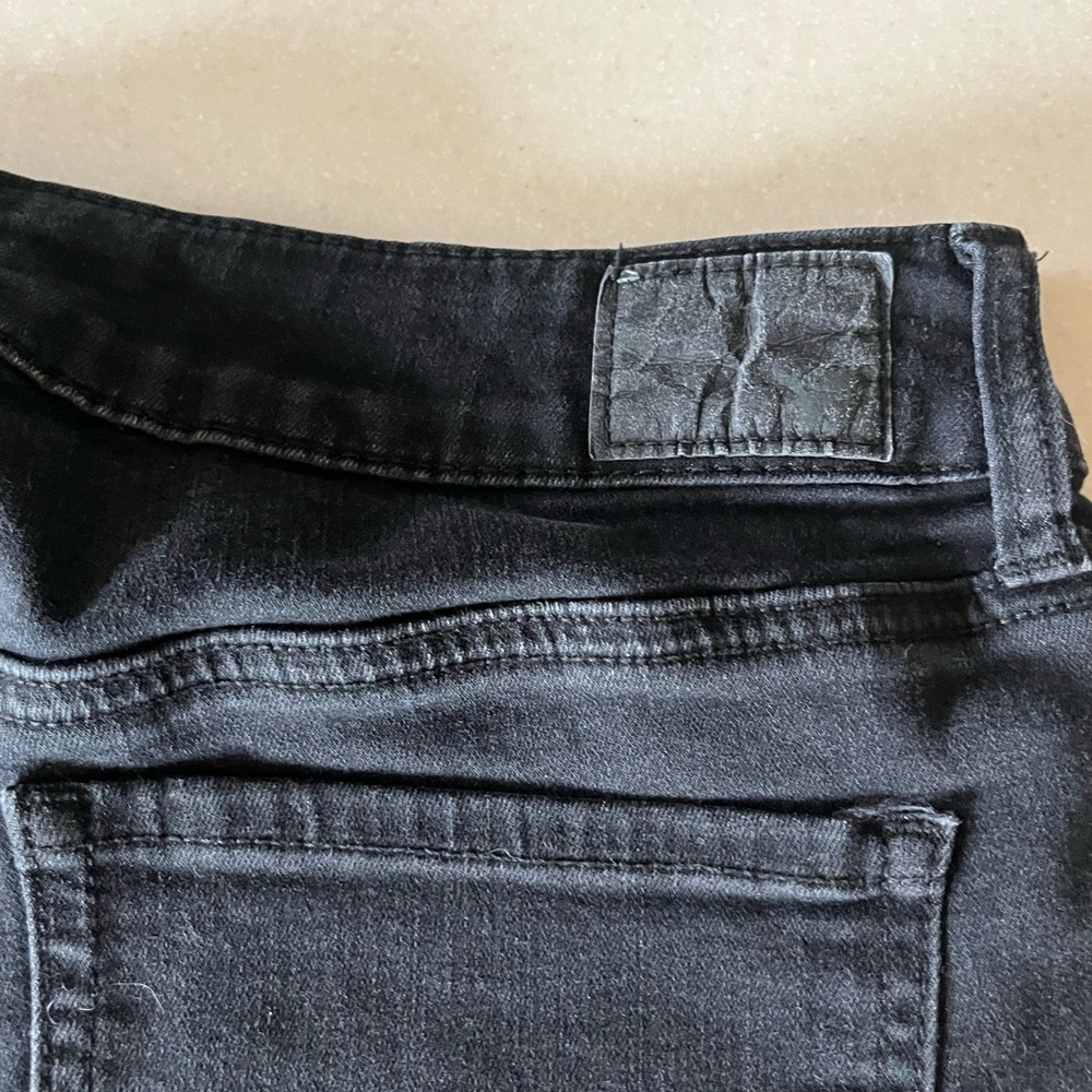 AE black Shortie Denim Shorts - Picture 4 of 5